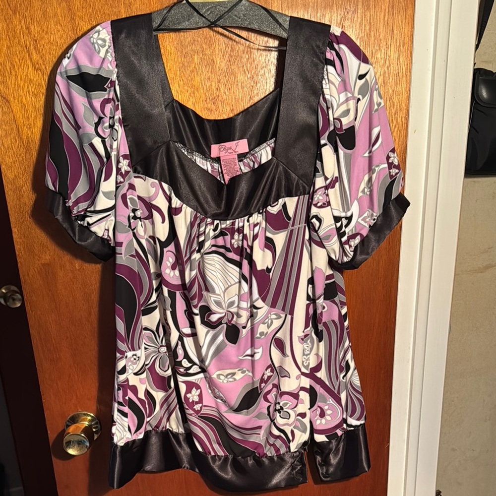 Women's Floral Top - Black and Purple